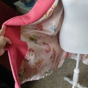 Vintage lightweight, floral lined Spring coat sz M